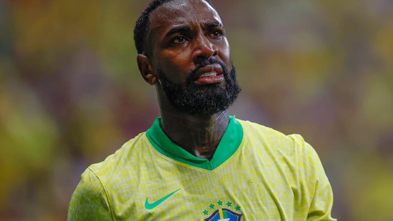 Ex-jogador do Flamengo envia mensagem a Gerson sobre mudança para Rússia.