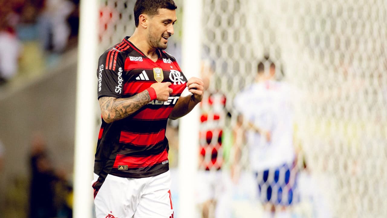 Flamengo vence Fortaleza no Maracanã em preparação para Mundial de Clubes