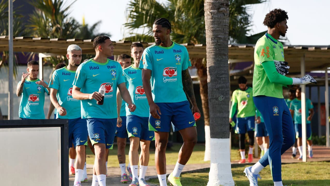 Jovens da base do Corinthians treinam com Seleção Brasileira Sub-20.