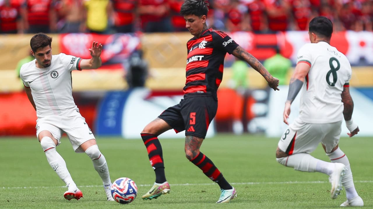 Flamengo sofre gol contra pela primeira vez na temporada contra Bayern.