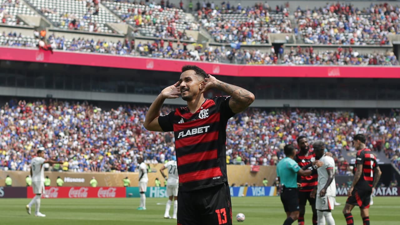 Mais um capítulo da escrita de Danilo sobre o Chelsea na vitória do Flamengo.