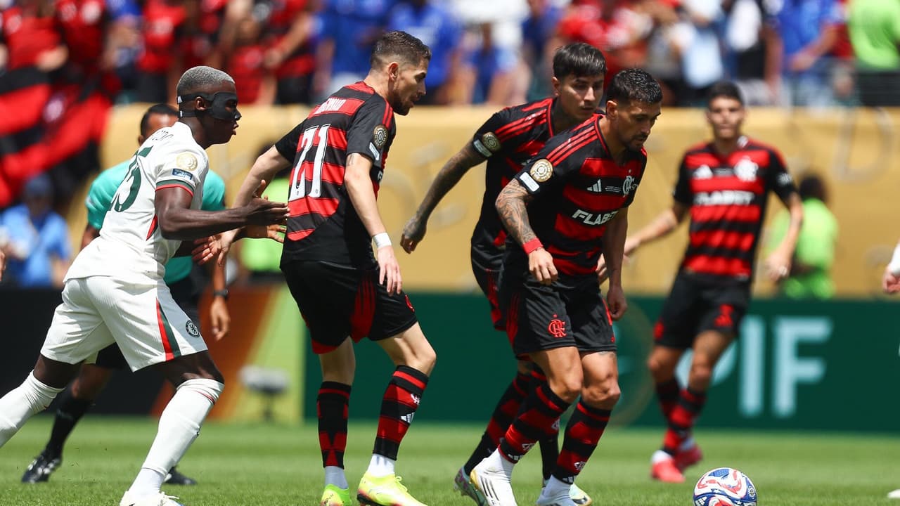Flamengo perde peça importante para o restante do jogo com o Bayern.