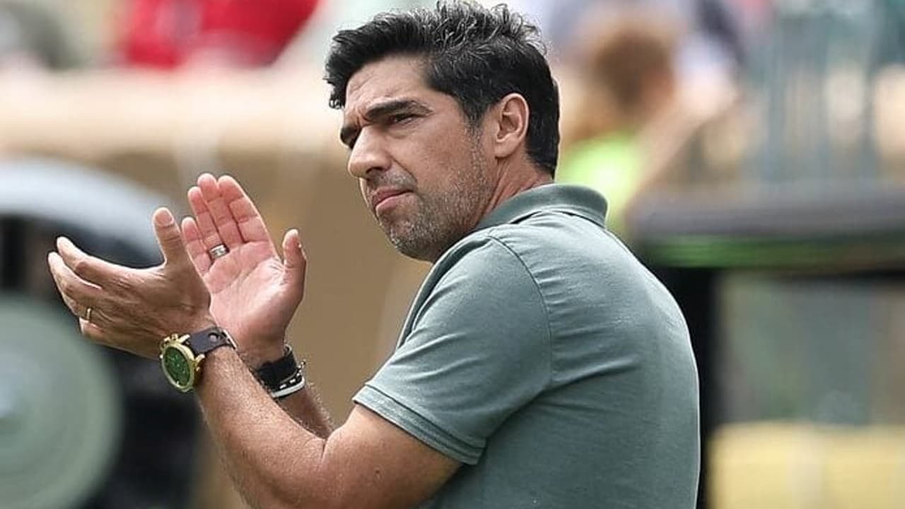 Palmeiras supera desconfiança e avança no Mundial contra Botafogo.