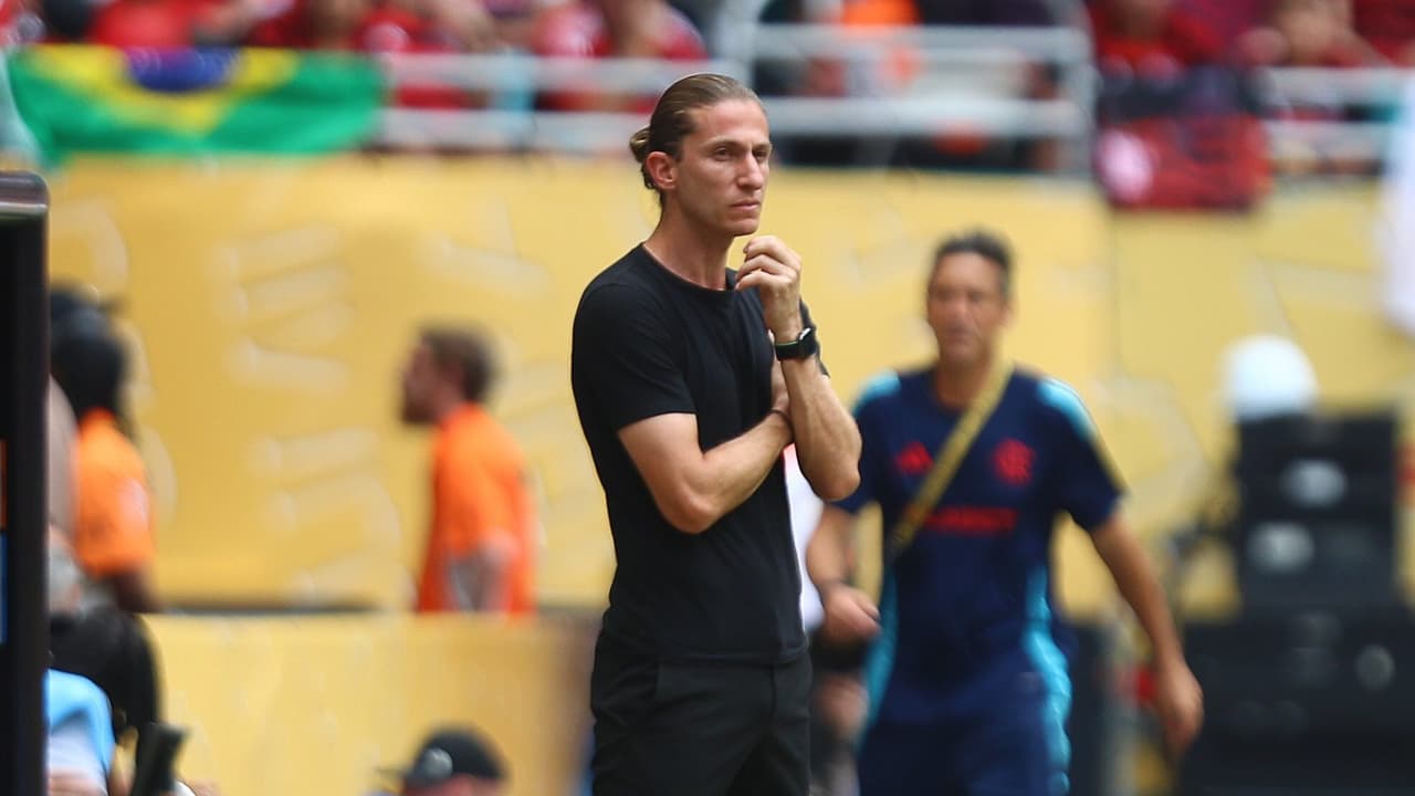 Filipe Luís elogia dedicação do Flamengo no Mundial de Clubes.