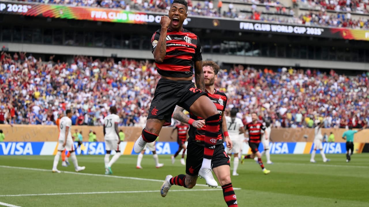 Flamengo domina o Chelsea e vence de virada no Mundial