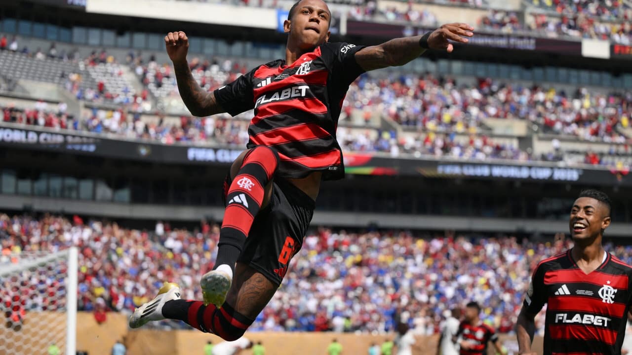 flamengo planeja renovar contrato com Wallace Yan após destaque no Mundial