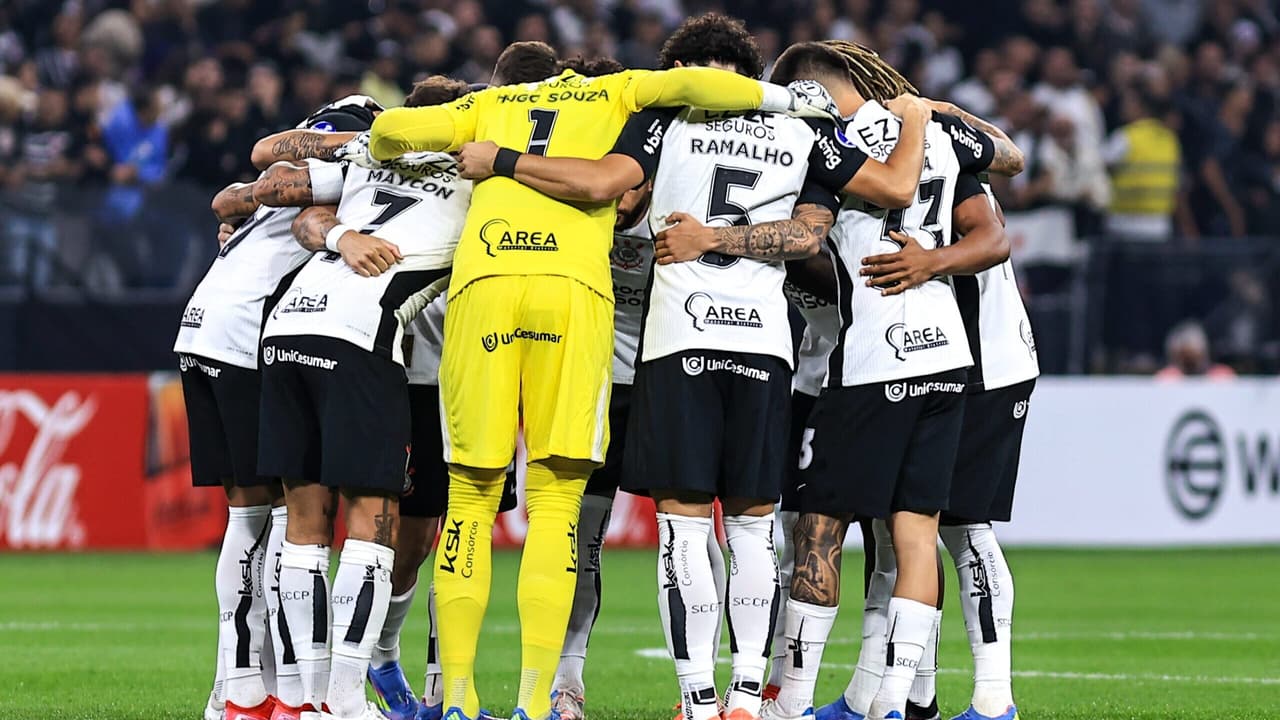 RECUPERAÇÃO: Corinthians planeja folga para elenco durante pausa do Super Mundial.