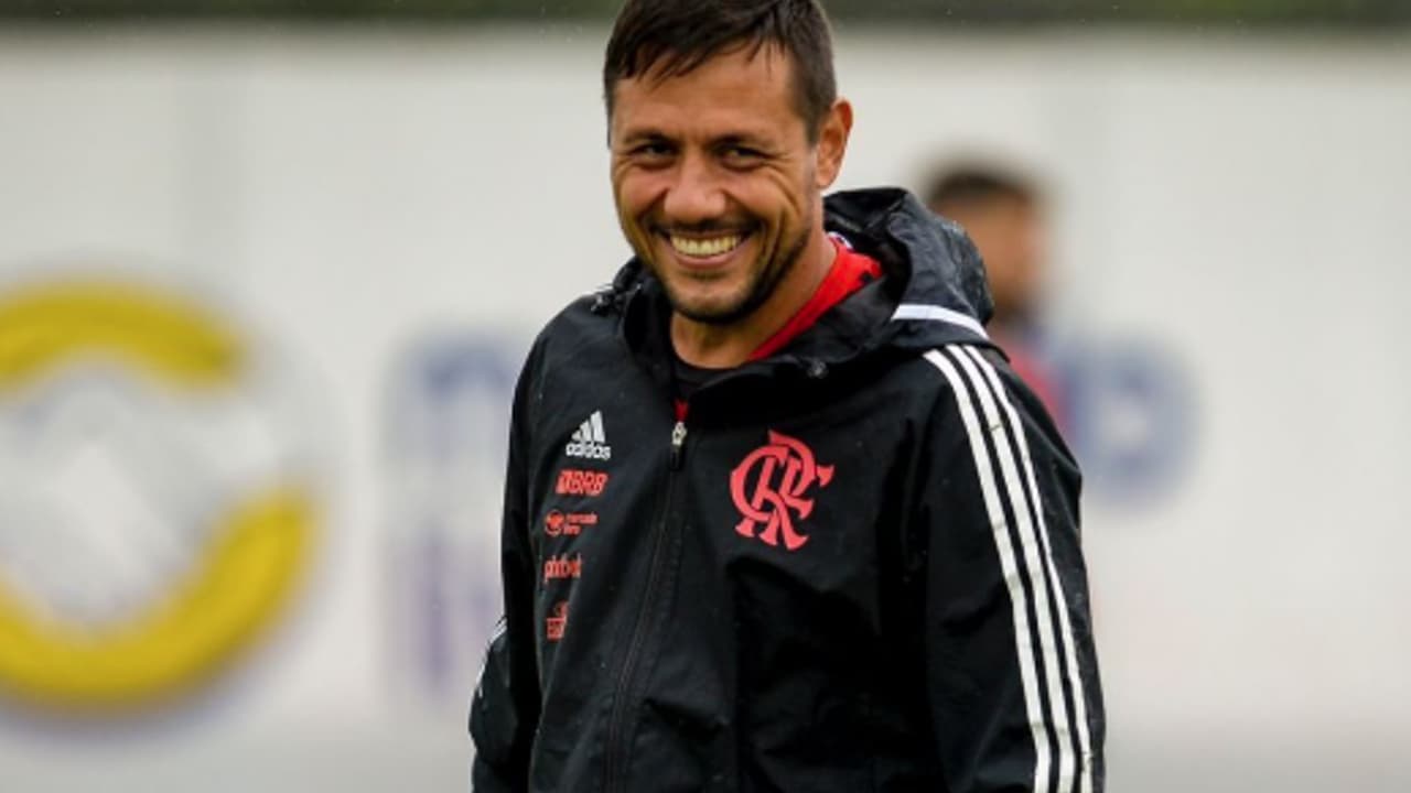 Diego Alves comenta jogos do Flamengo no Mundial de Clubes na CazéTV.