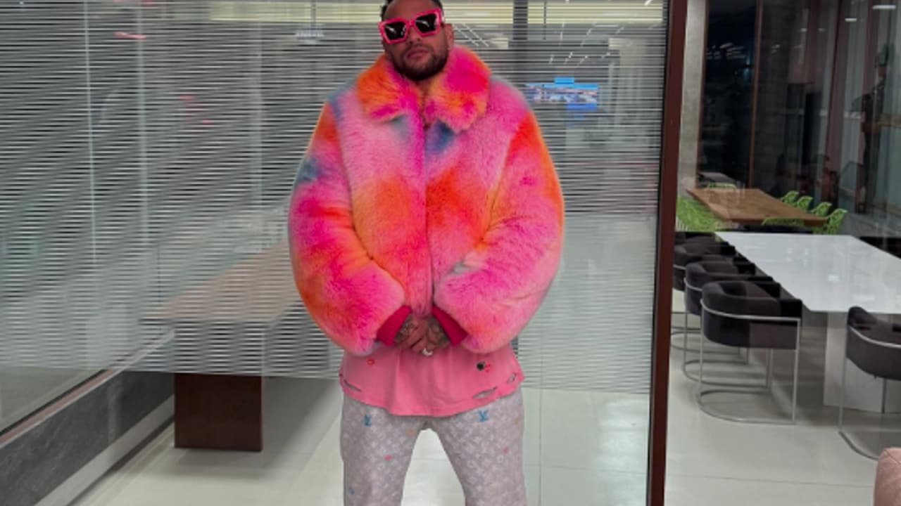 Neymar posta foto com roupa avaliada em mais de R$ 200 mil