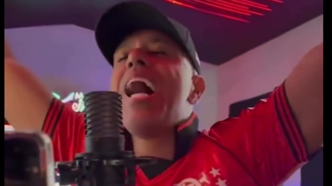 Bastidores da Nova Música do Flamengo Revelados por MC Koringa e Ivo Meirelles