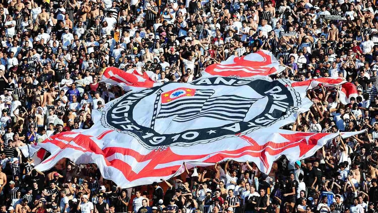 Ranking atualizado das maiores torcidas do Brasil; confira