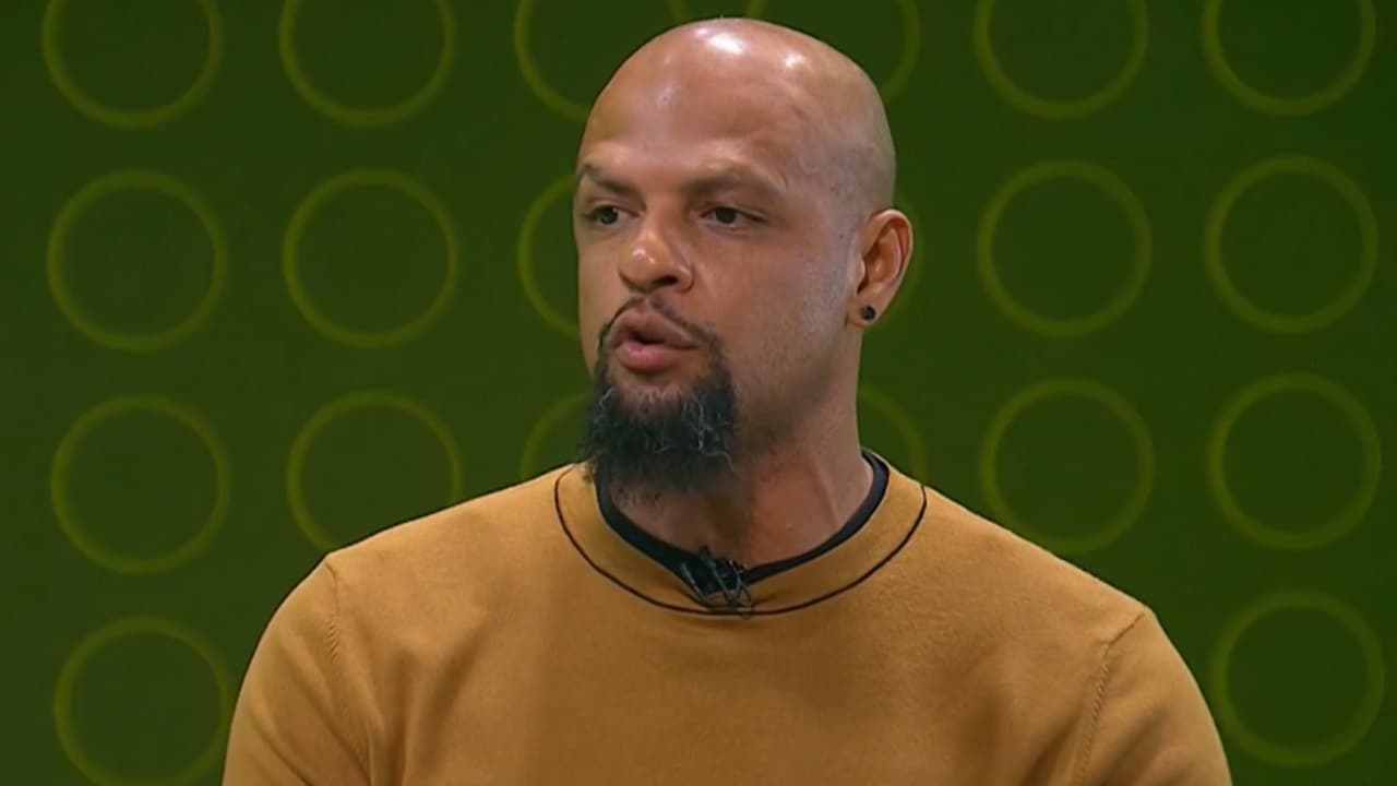 Felipe Melo compara jogador do Flamengo com do Chelsea: 'Não seria titular'