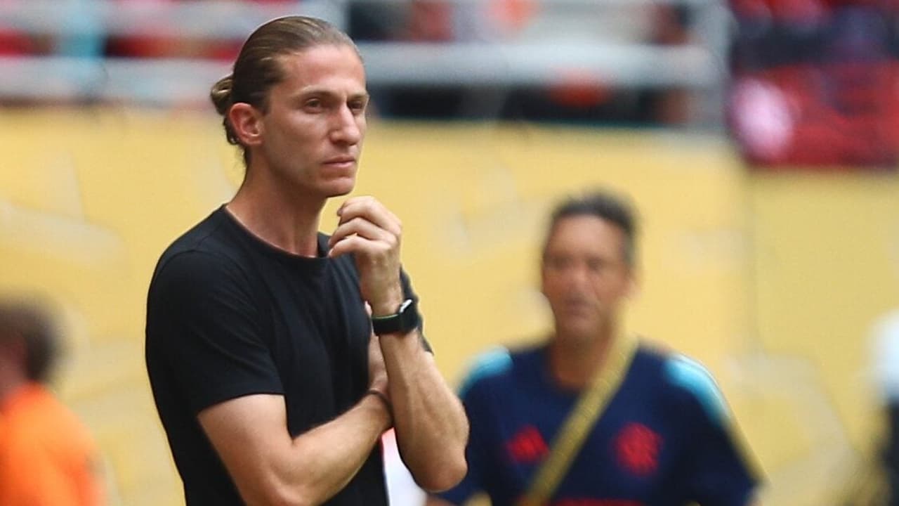 Guffo apoia Filipe Luís após Flamengo ser eliminado no Mundial.