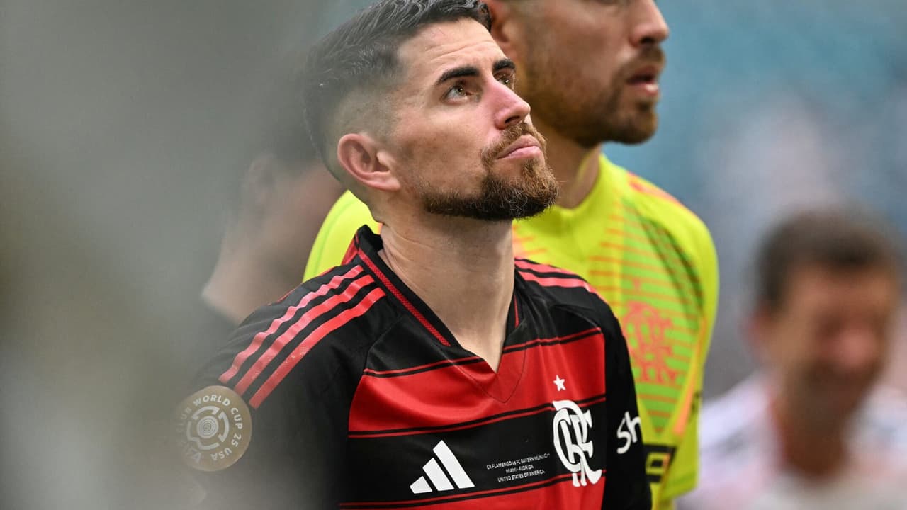 Jorginho lamenta anulação de seu primeiro gol pelo Flamengo: Não teve valor significativo