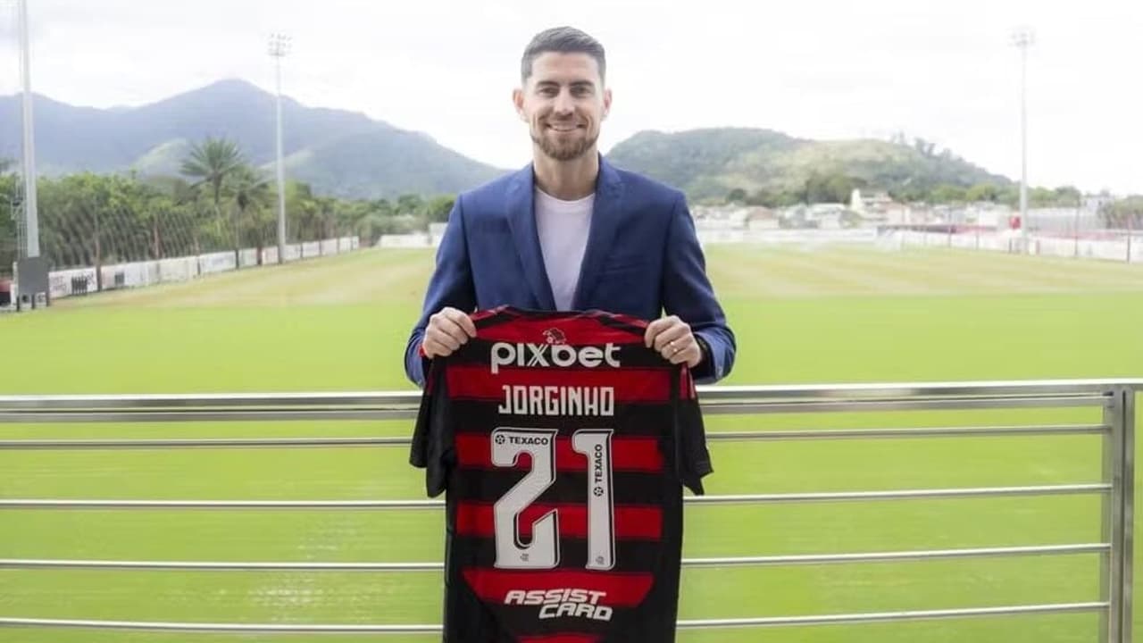 Jorginho fala pela primeira vez como jogador do Flamengo: “Expectativa é muito grande”