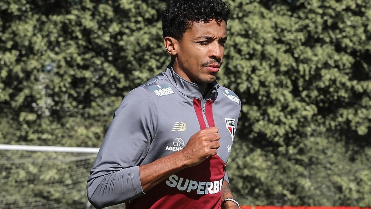São Paulo atualiza quadro de Luiz Gustavo e tem novidade positiva