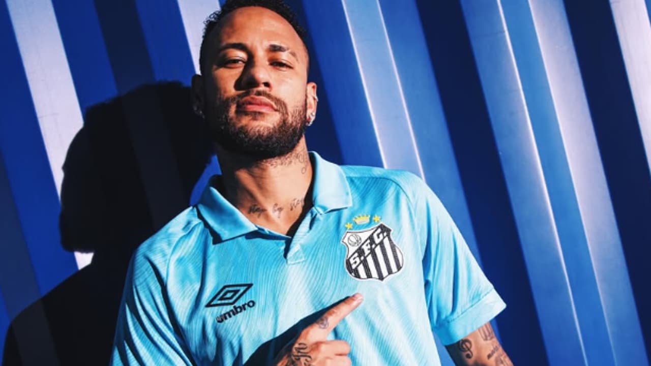 Festas, 'peladas' e renovação: veja como foram as férias de Neymar