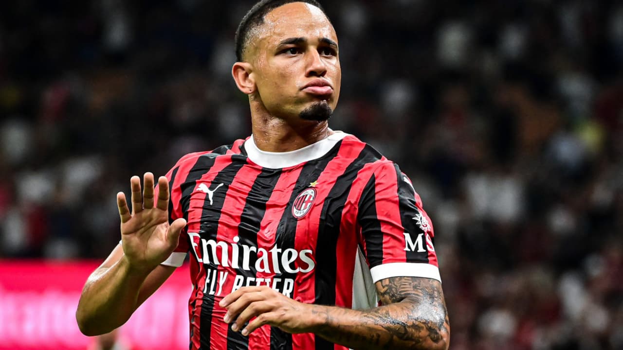 Qual o salário de Noah Okafor, atacante do Milan e alvo do Flamengo?