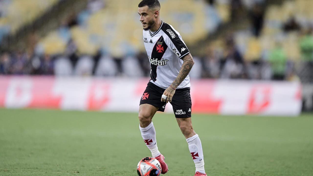 Vasco segue otimista pela permanência de Coutinho; entenda