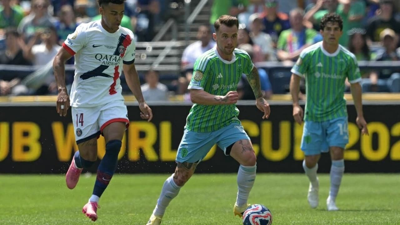 PSG vence o Seattle e pode enfrentar o Palmeiras nas oitavas