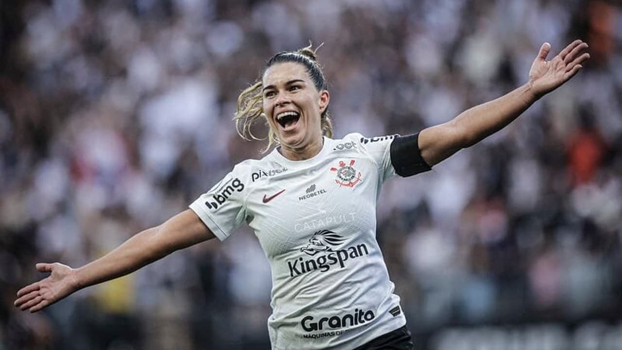Entrevista: Tamires destaca retorno à Seleção feminina e sua idolatria no Corinthians