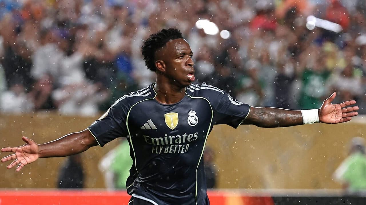 Vini Jr elogia desempenho dos brasileiros no Mundial e envia recado ao Flamengo.