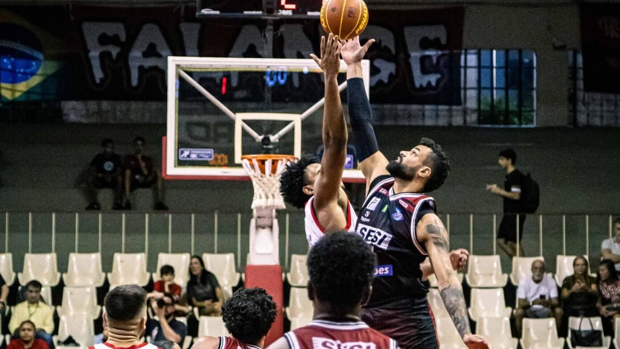 Flamengo e Franca se enfrentam no NBB; horário e transmissão.