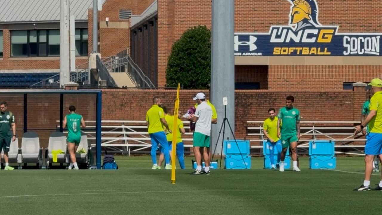 Abel destaca treino do Palmeiras e define times sem convocados.