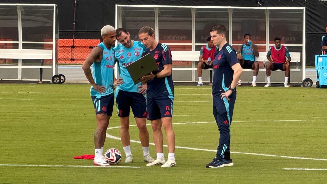 Preparação intensa do Flamengo para confronto crucial no Mundial.