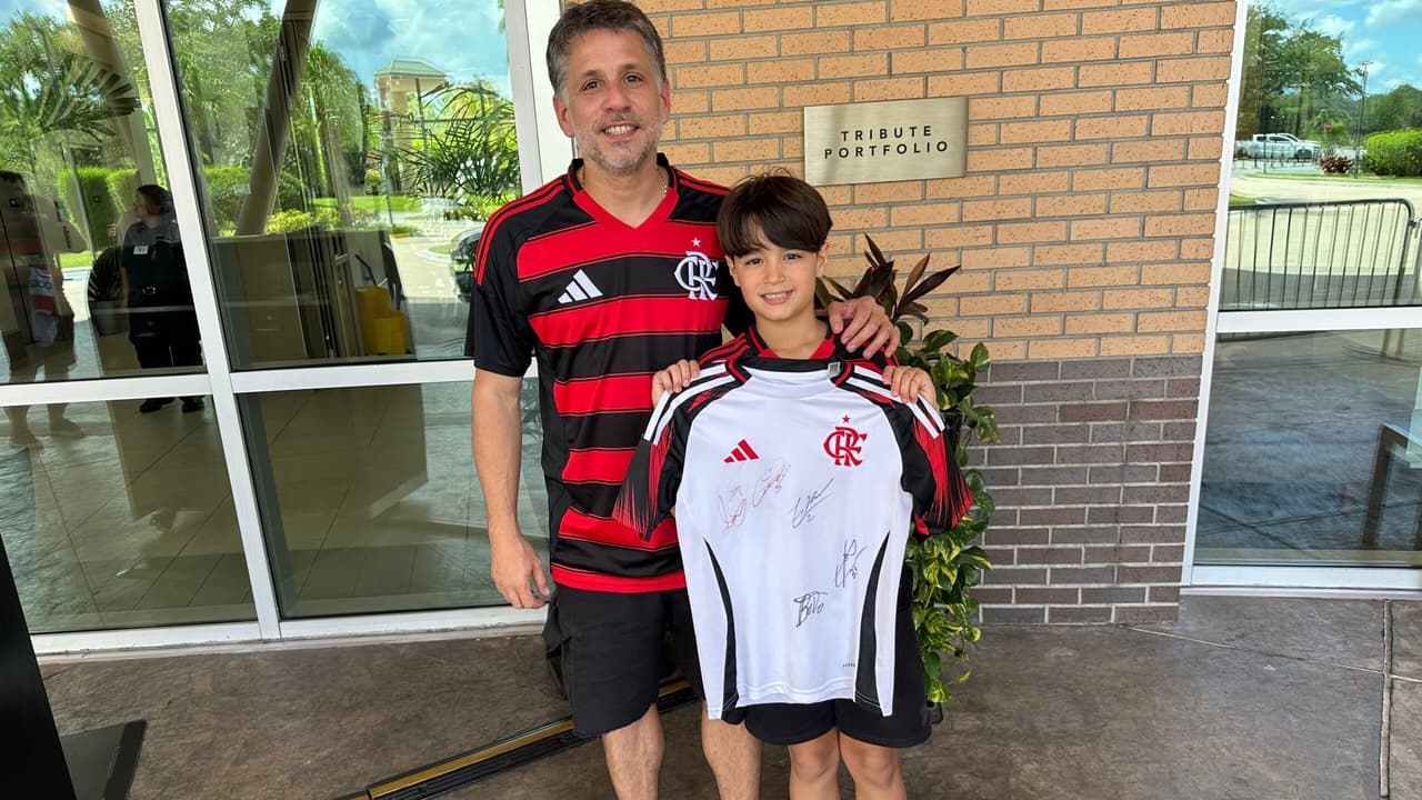 Pai e filho percorrem mais de 7 mil km para ver o Flamengo no Mundial