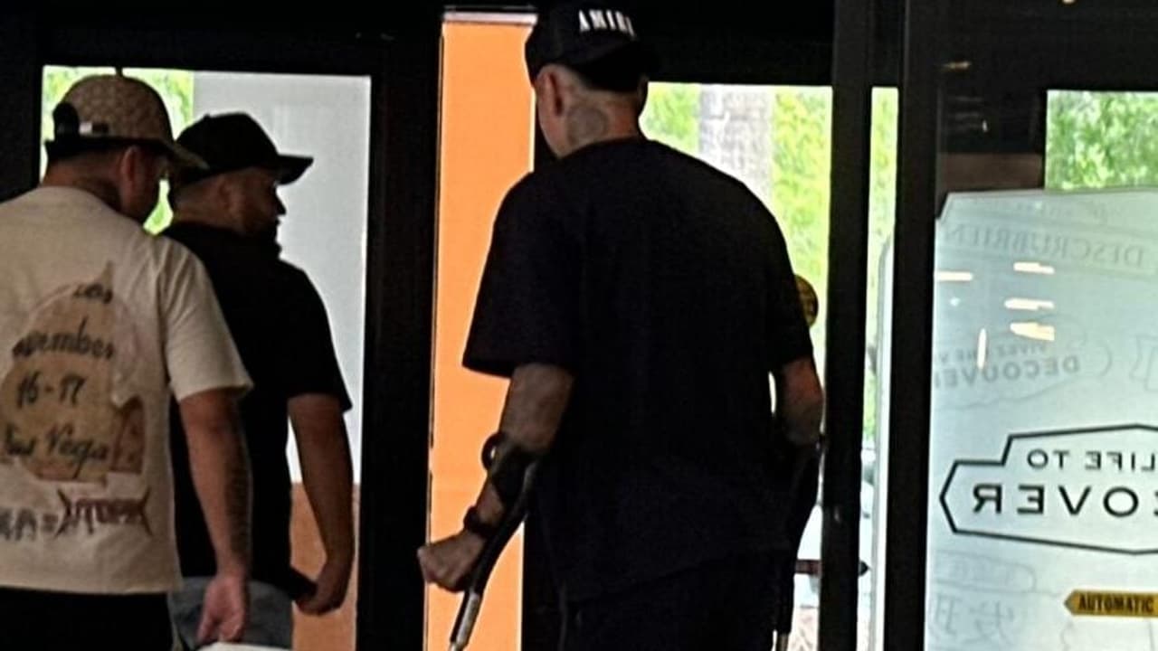Pulgar deixa hotel do Flamengo nos EUA em recuperação pós-lesão: imagens.