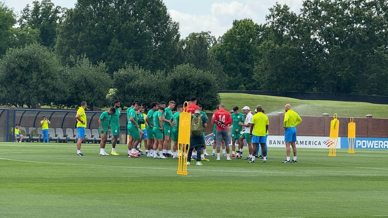 Atraso no Voo Altera Programação do Palmeiras antes de Enfrentar Al Ahly.