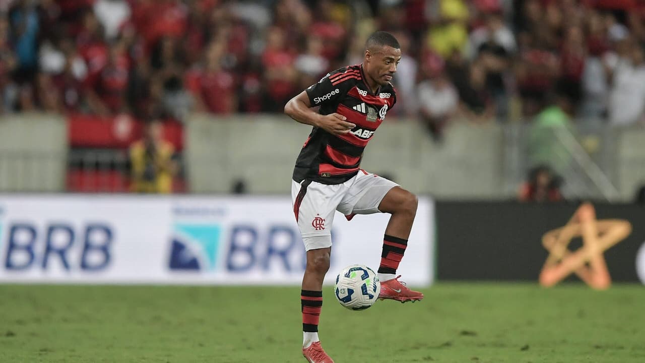 Chances do Flamengo ter Plata e De la Cruz na estreia do Mundial de Clubes