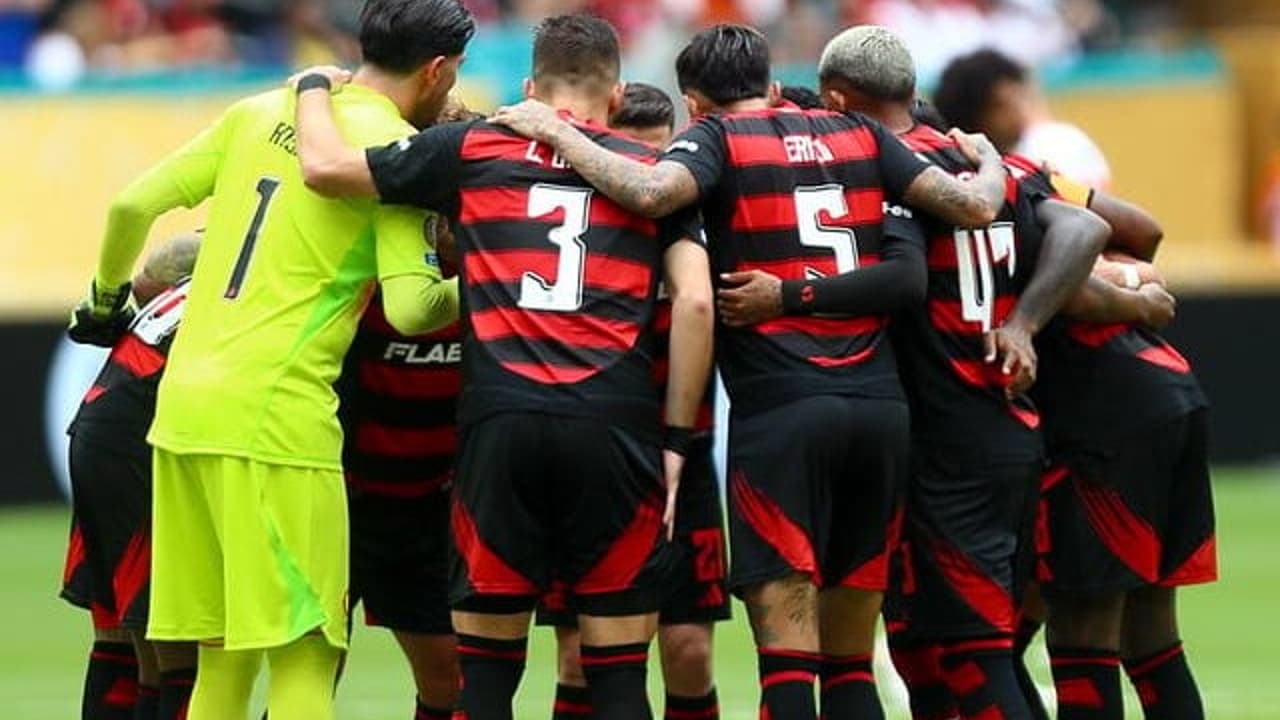 Jornalista aponta pior em campo na derrota do Flamengo para o Bayern.