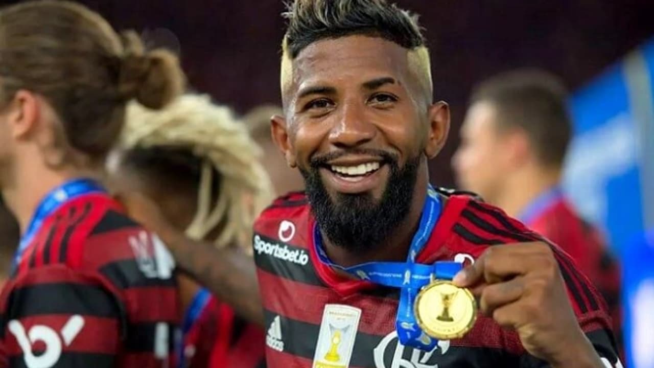 rodinei confia nas chances do flamengo no mundial e relembra final contra o liverpool