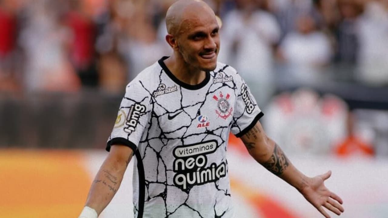 Fábio Santos, bicampeão do Mundial de Clubes, projeta futuro de brasileiros no torneio
