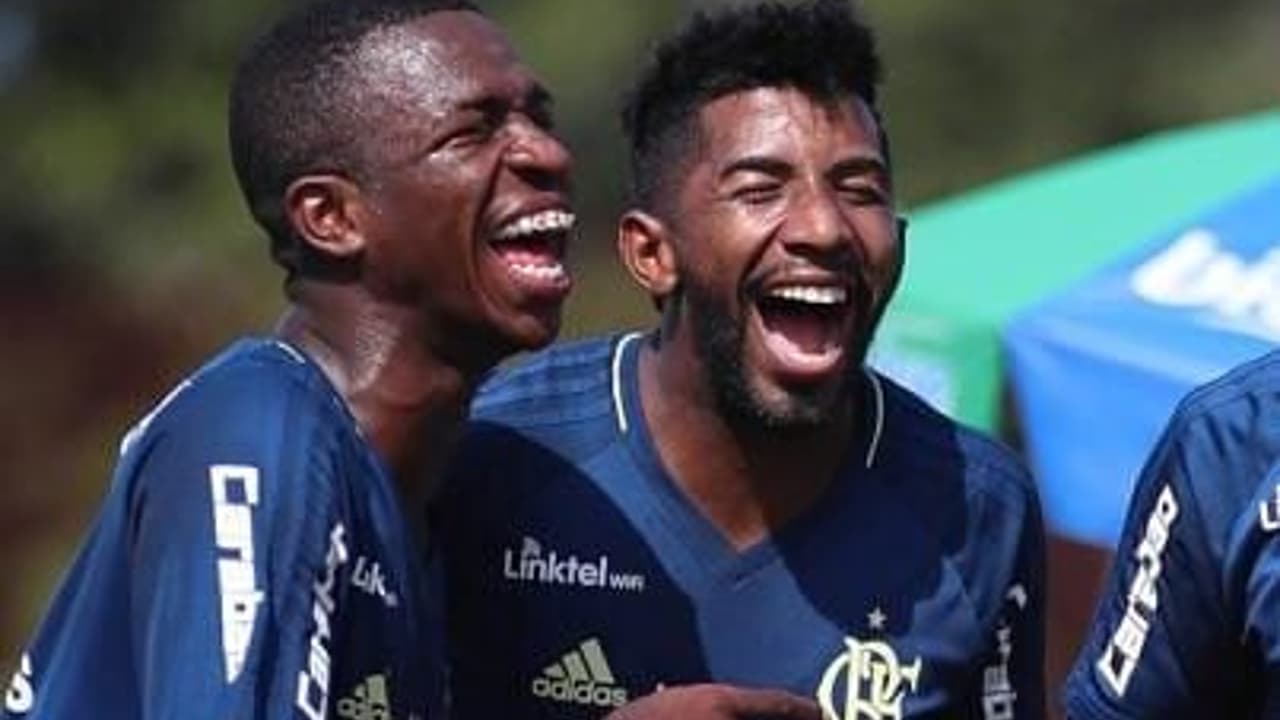 Rodinei destaca Vini Jr como Menino Vencedor nas primeiras impressões no Flamengo.