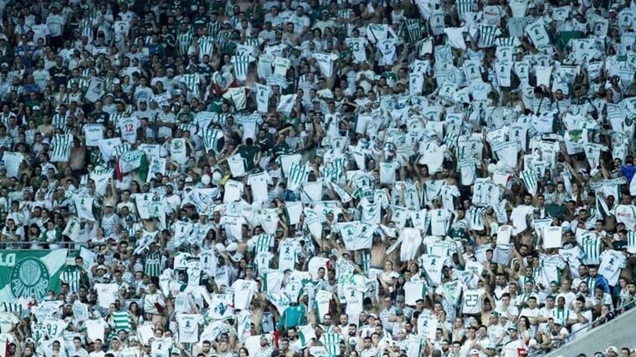 Imagem ilustrativa de Palmeiras supera gigantes e enfrenta Real Madrid na final do Mundial de Clubes, PSG eliminado na fase de grupos.