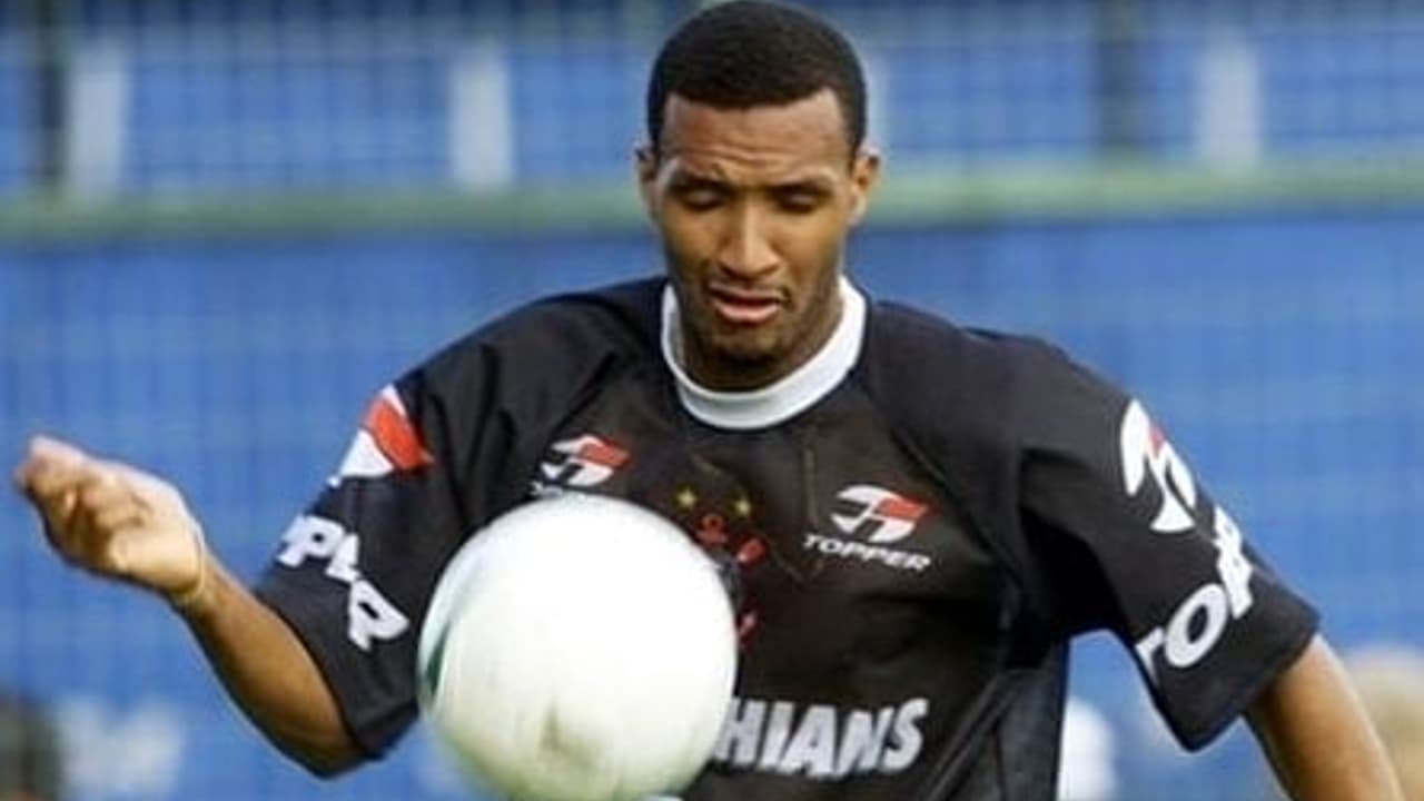Por onde anda Márcio Costa, ex-volante do Corinthians?