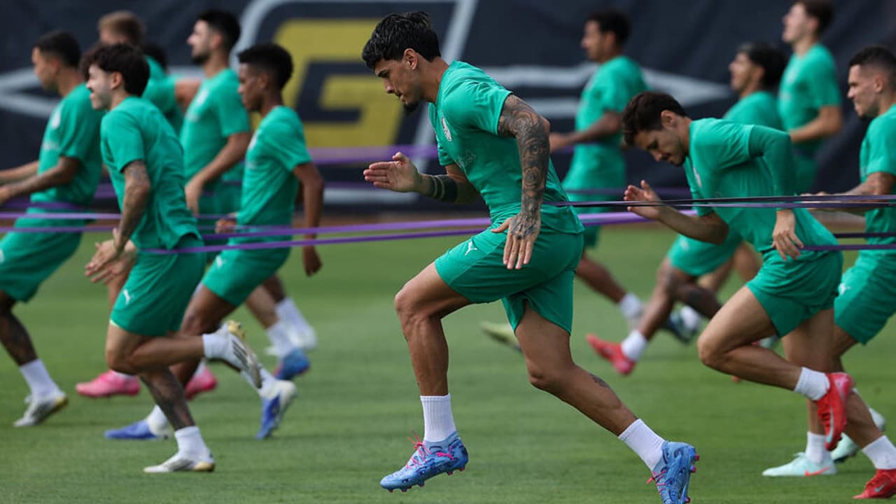 Abel finaliza preparação e ajusta escalação do Palmeiras para a estreia do Mundial