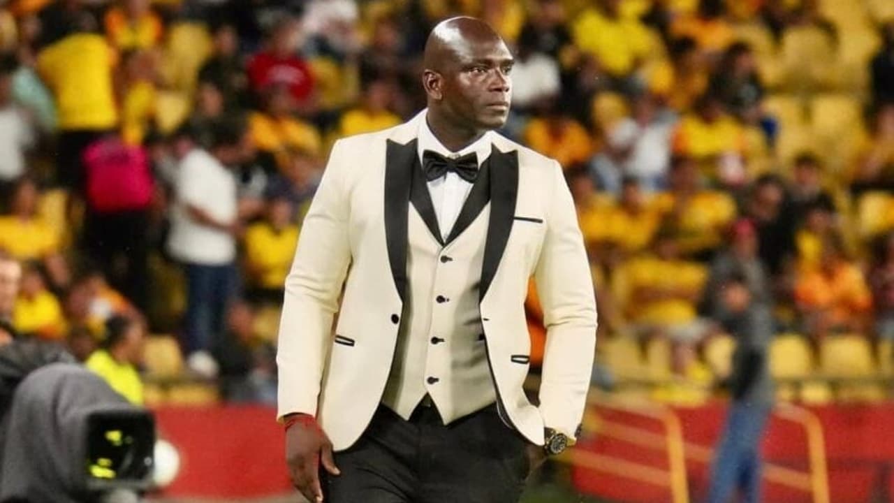 Técnico elegante do Corinthians é demitido no Equador