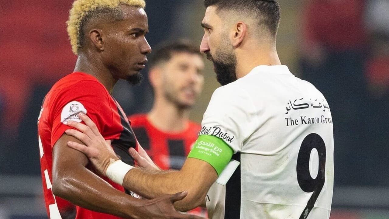 Sondado pelo Vasco, Thiago Mendes vem de temporada em baixa