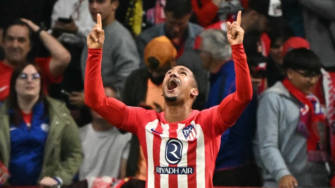 Flamengo define contratação de Samuel Lino e negocia com Atlético de Madrid.