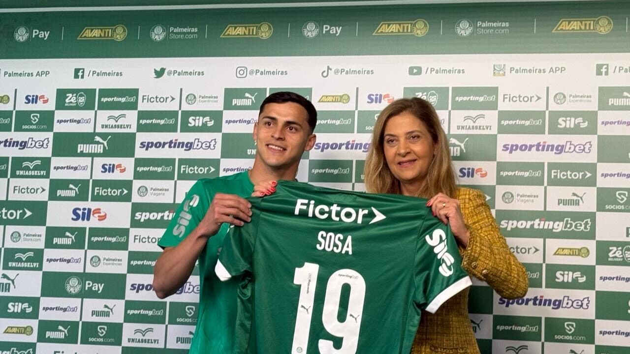 Destaque do Palmeiras menciona amizades no Corinthians e destaca duelo com Chelsea