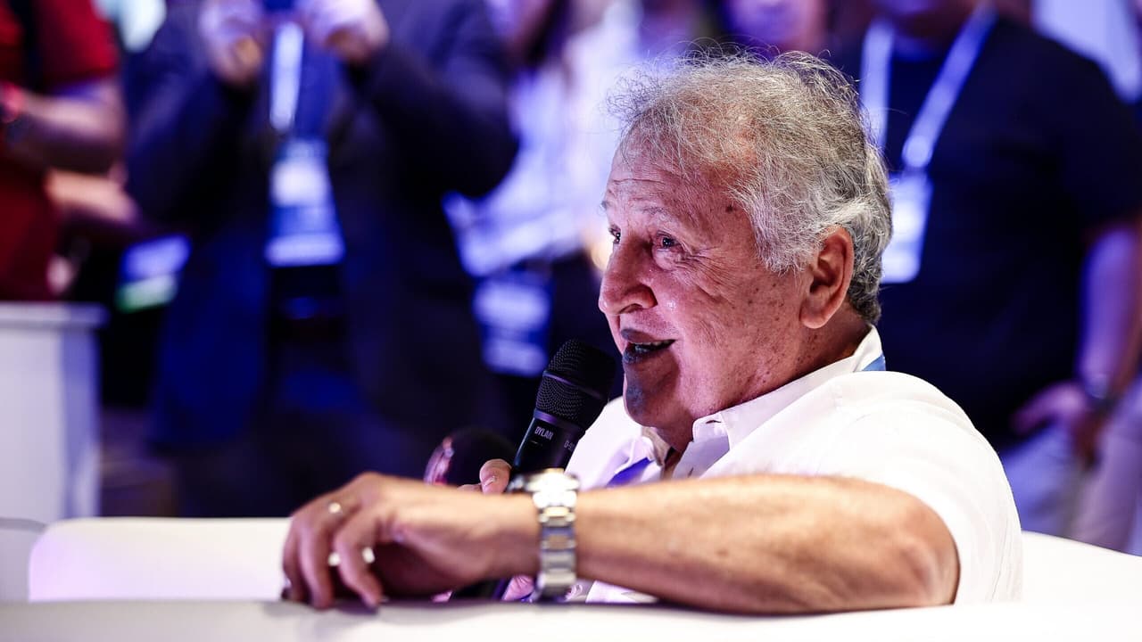 Zico aponta falhas do Flamengo e minimiza superioridade do Bayern: Custou caro