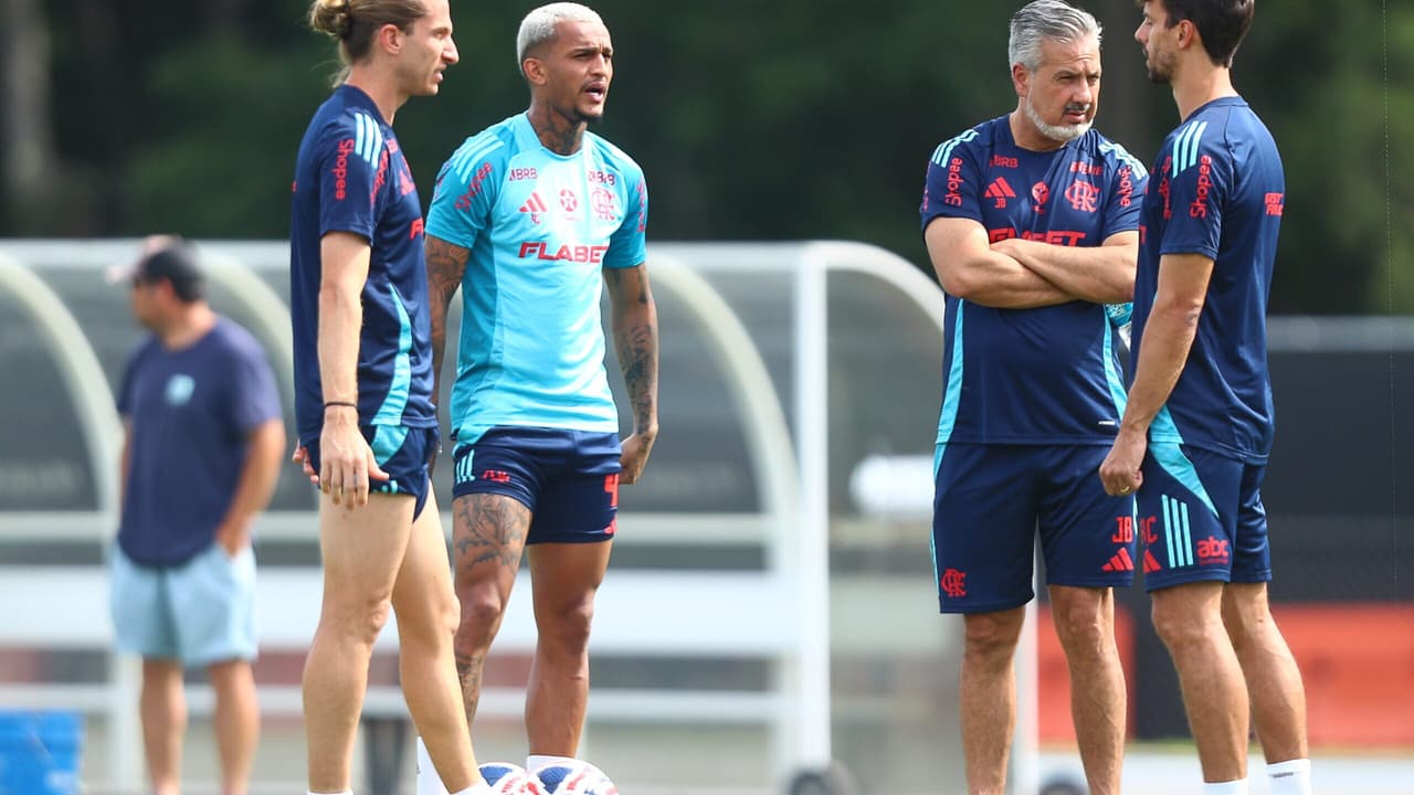 Flamengo retoma preparação visando desafios decisivos da temporada.