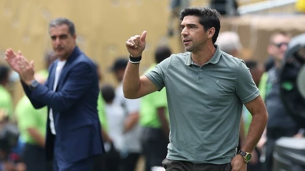 Palmeiras prepara estratégias para enfrentar o Chelsea na final do Mundial.