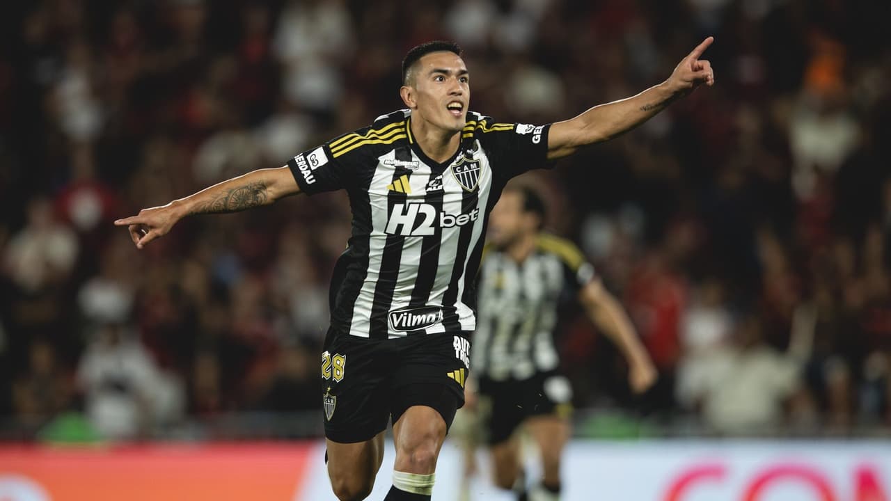 Atlético-MG vence Flamengo no primeiro duelo da Copa do Brasil.