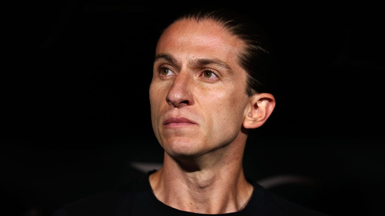 Ex-Seleção Brasileira critica Filipe Luis após eliminação do Flamengo