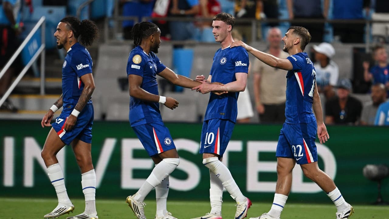 Meia do Chelsea elogia postura do Palmeiras antes de confronto decisivo.